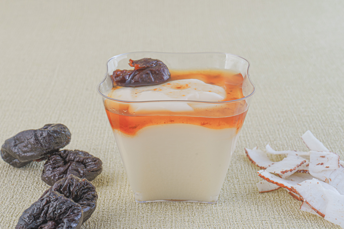 Manjar-de-Coco-com-Ameixa-(1)